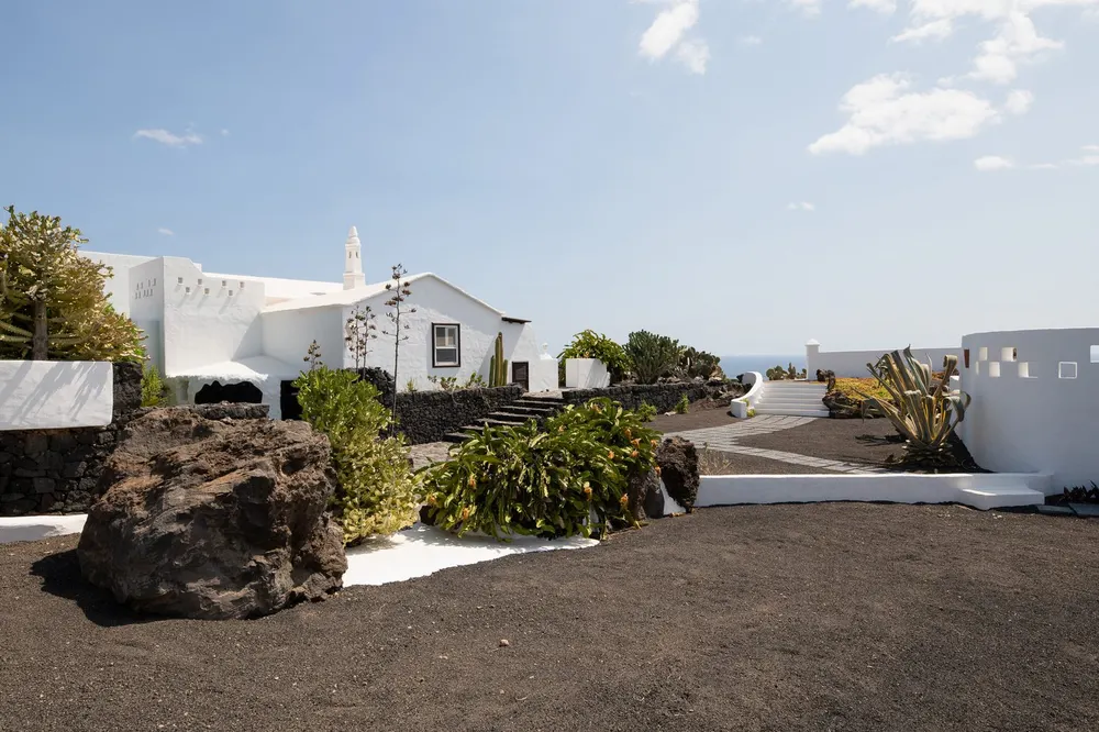 Garden and ocean